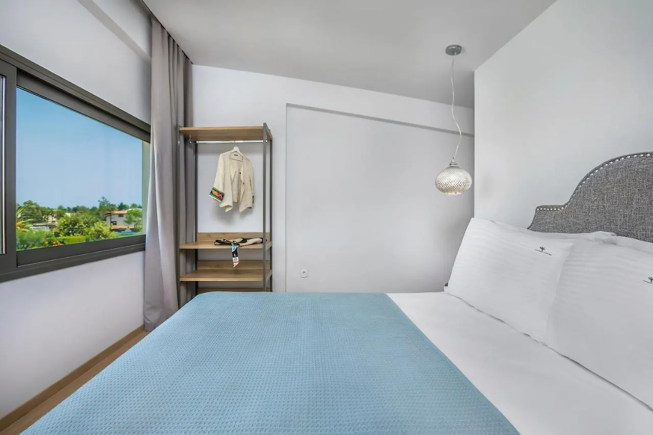 Dionisos Luxury Villas بيفكوهوري