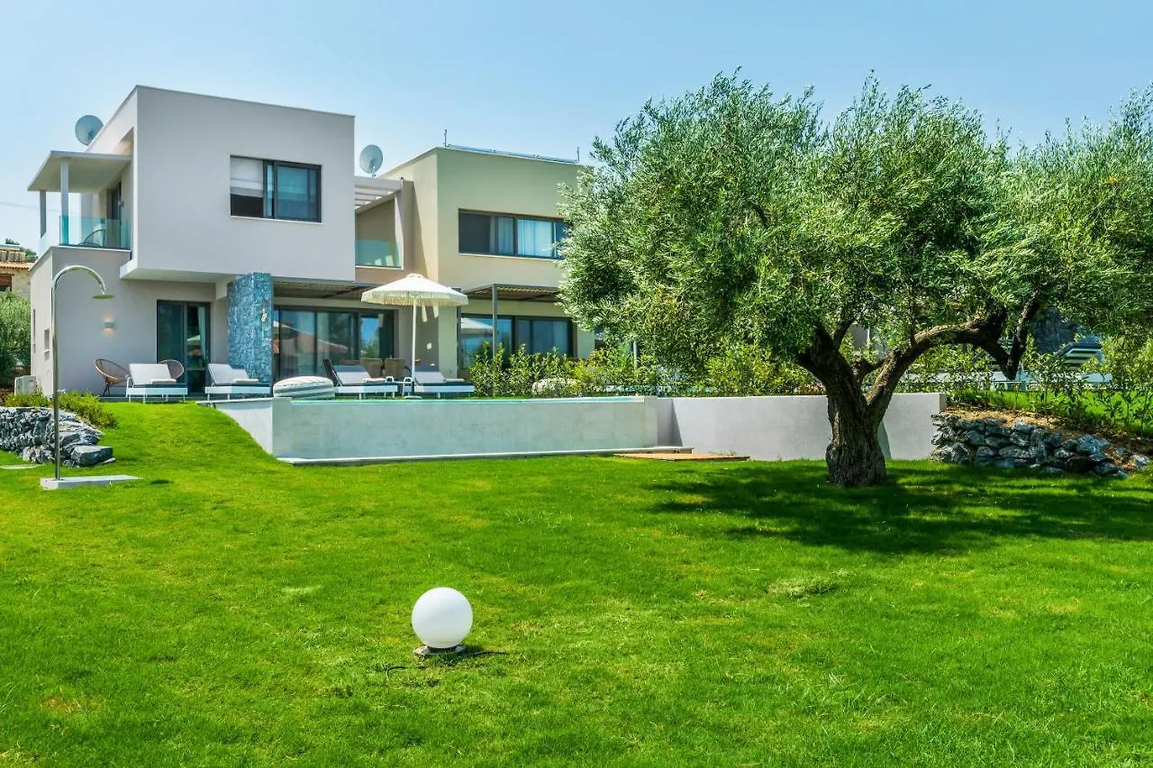 Dionisos Luxury Villas بيفكوهوري